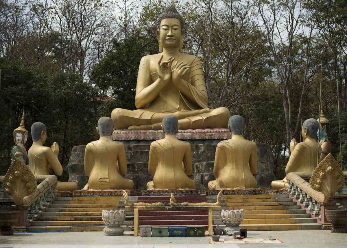 Which of the following statements correctly describes the given picture. Jainism and Buddhism, DN Kundra History and Civics Goyal Brothers Solutions ICSE Class 9.