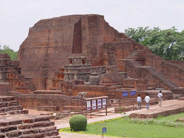 With reference to the picture given below answer the following questions. The Golden Age of the Guptas, DN Kundra History and Civics Goyal Brothers Solutions ICSE Class 9.