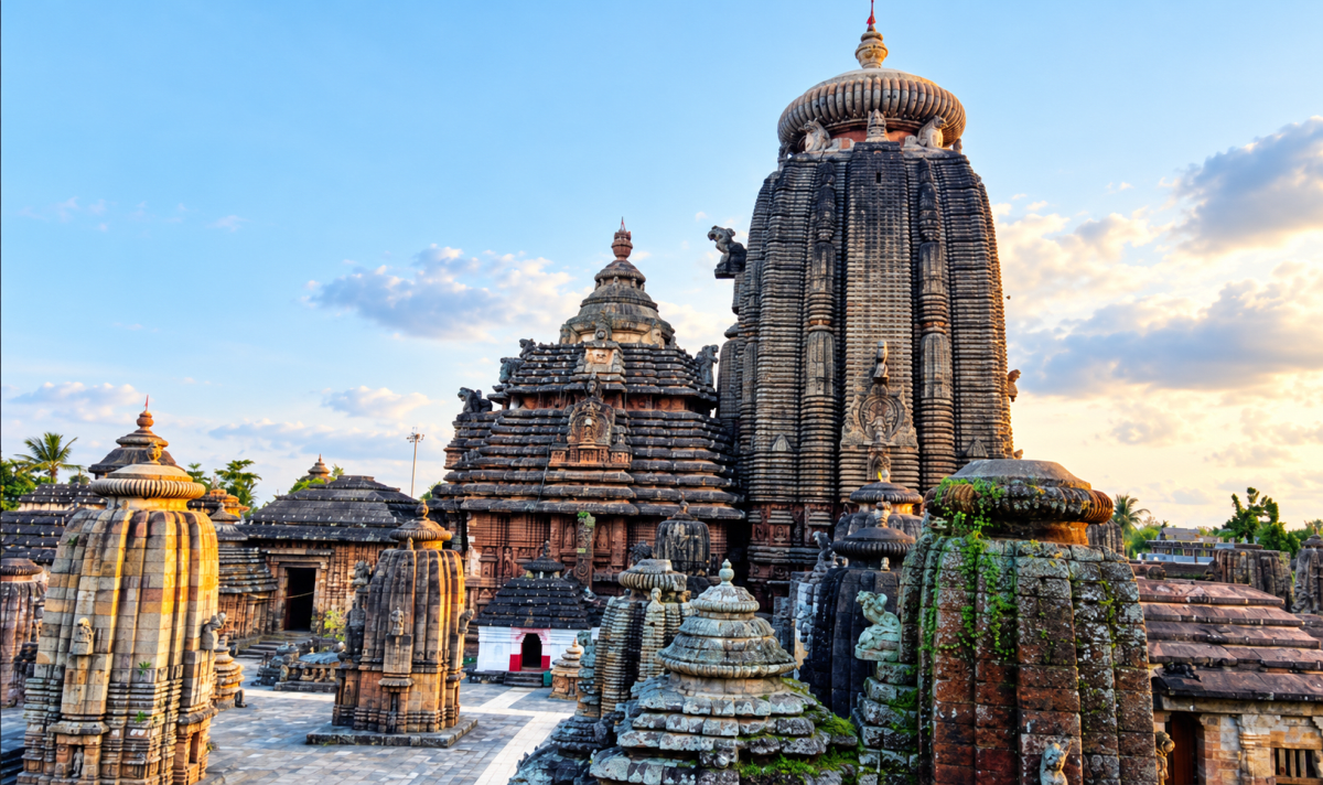 Observe the pictures of the four temples featured here. What common features and what differences can you notice? A Journey Through Indian Architecture, CBSE Class 8th NCERT Social Science Solutions.